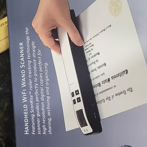 Pandigital Handheld Wand Scanner with Feeder Dock  S8X1103LP - Picture 12 of 14